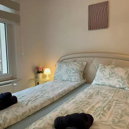 Geraeumige City Apartament